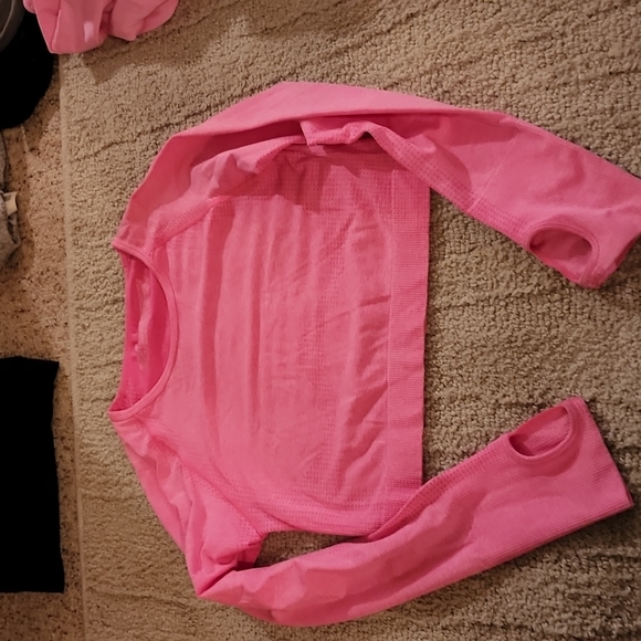 Victoria's Secret Tops - Victoria Secret Seamless Crop Top